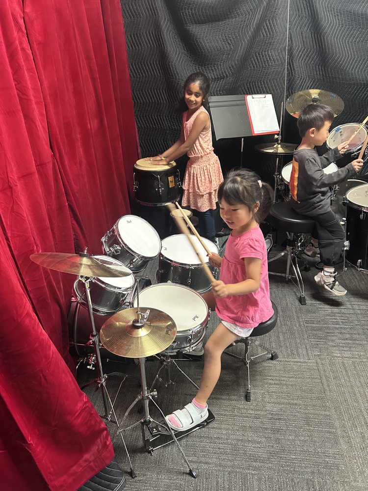 kids playing drums